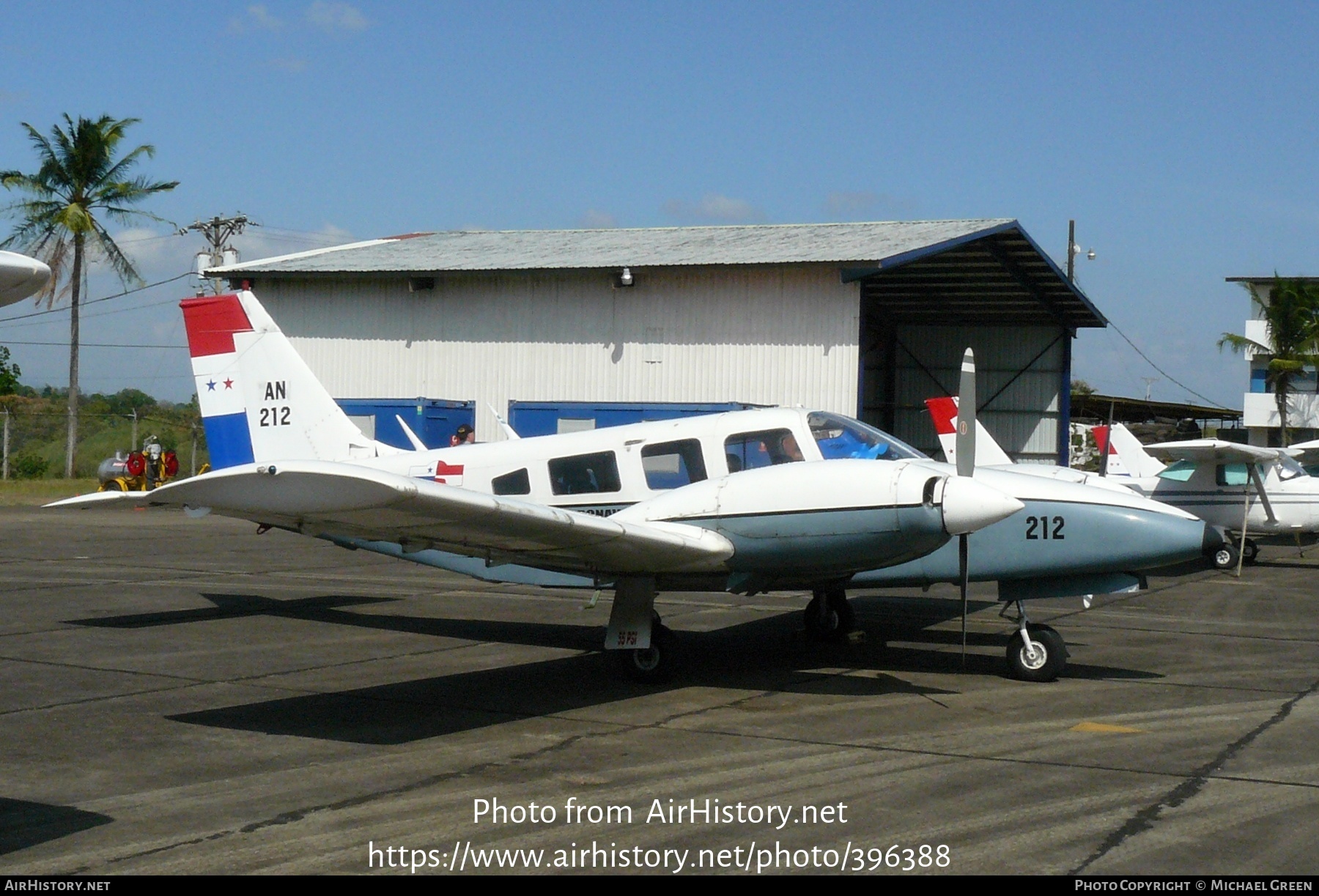 Aircraft Photo of AN-212 | Piper PA-34-200T Seneca II | Panama - Navy | AirHistory.net #396388