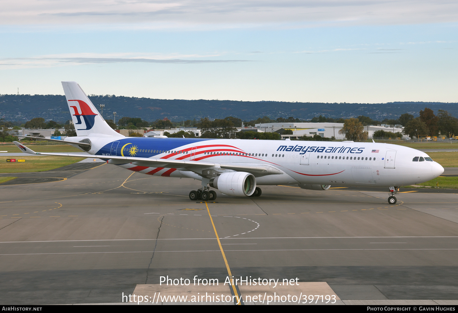 Aircraft Photo of 9M-MTH | Airbus A330-323 | Malaysia Airlines | AirHistory.net #397193