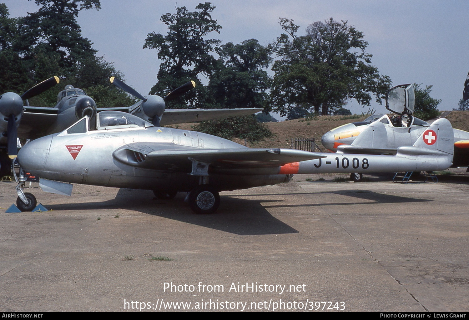 Aircraft Photo of J-1008 | De Havilland D.H. 100 Vampire FB6 | Switzerland - Air Force | AirHistory.net #397243