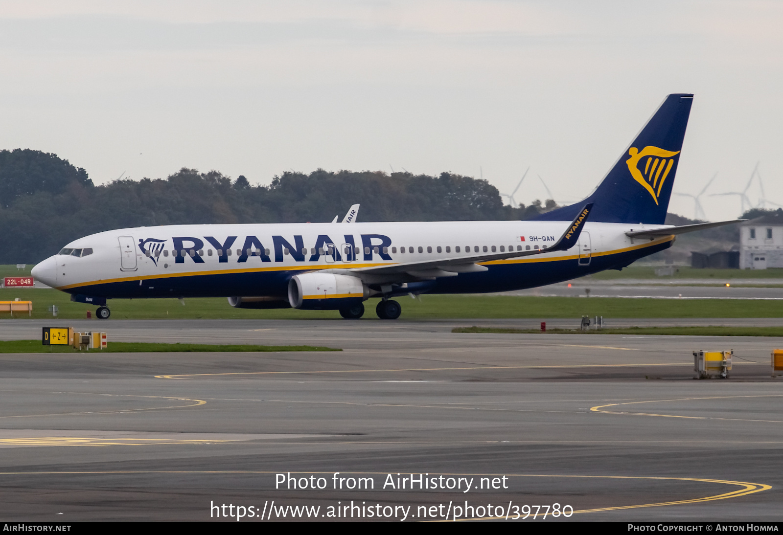 Aircraft Photo of 9H-QAN | Boeing 737-800 | Ryanair | AirHistory.net #397780