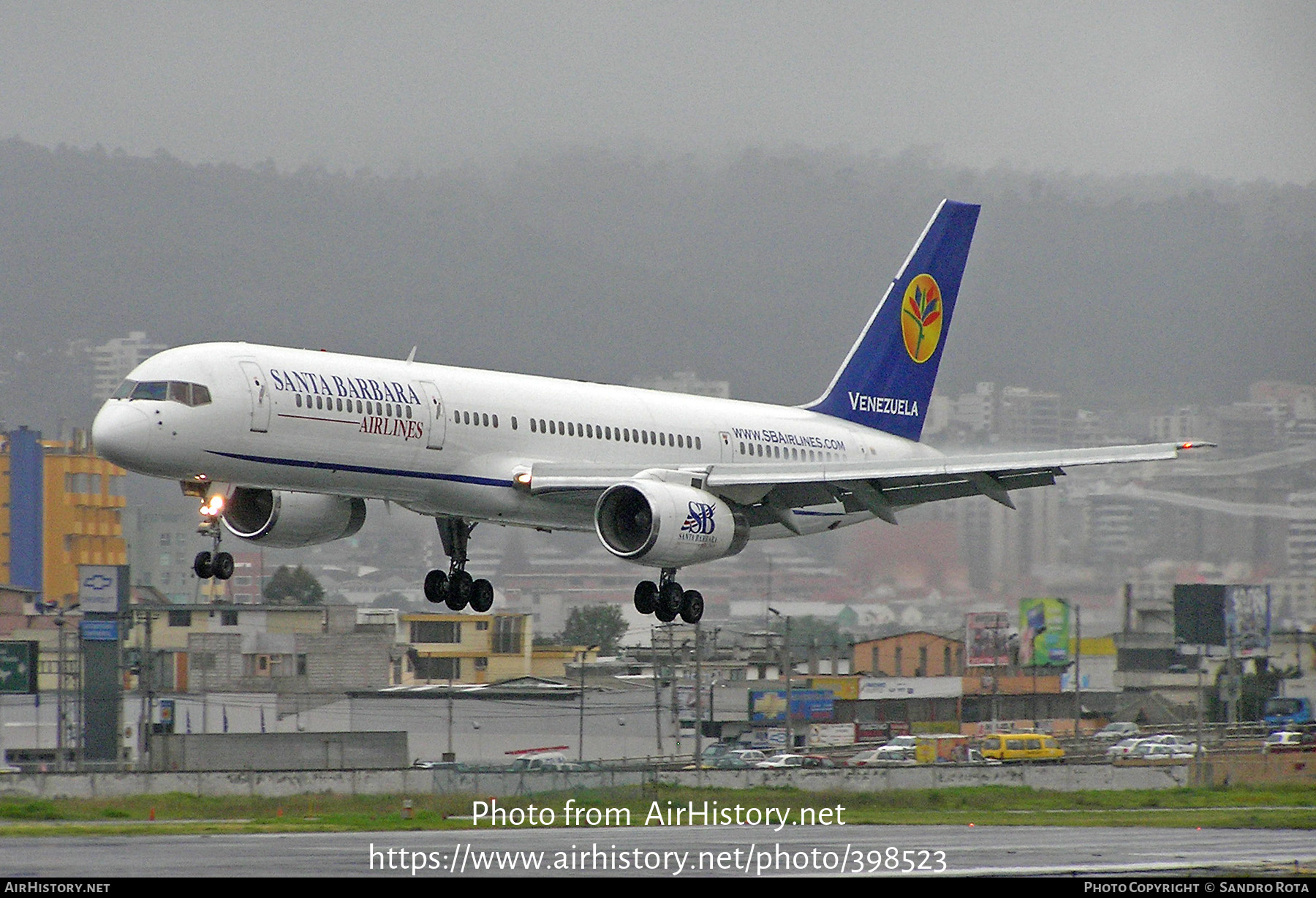 Aircraft Photo of YV-2242 | Boeing 757-236 | Santa Bárbara Airlines | AirHistory.net #398523