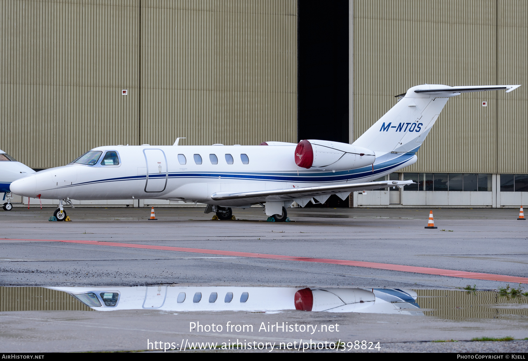 Aircraft Photo of M-NTOS | Cessna 525C CitationJet CJ4 | AirHistory.net #398824