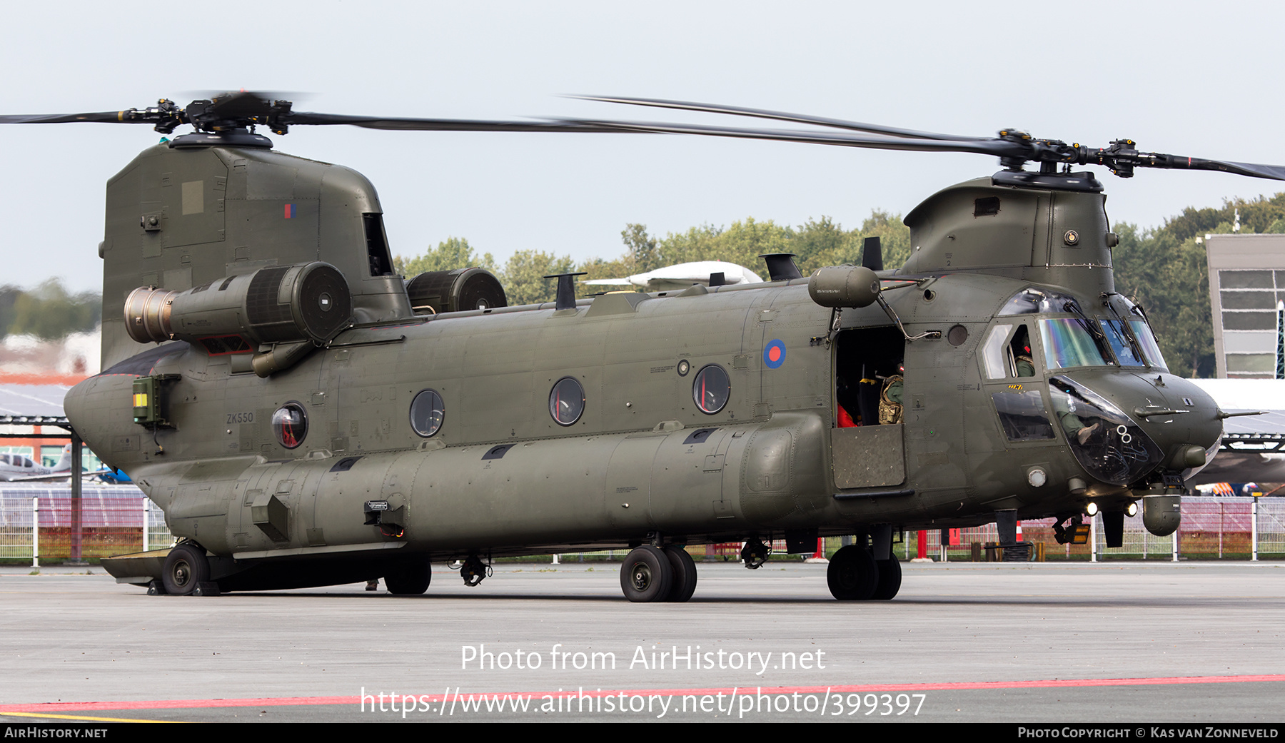 Aircraft Photo of ZK550 | Boeing Chinook HC6 (352) | UK - Air Force | AirHistory.net #399397