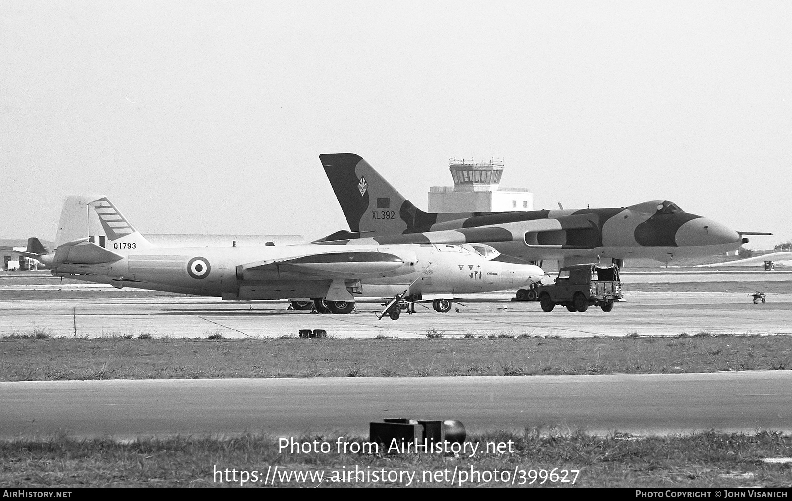 Aircraft Photo of Q1793 | English Electric Canberra T414 | India - Air Force | AirHistory.net #399627