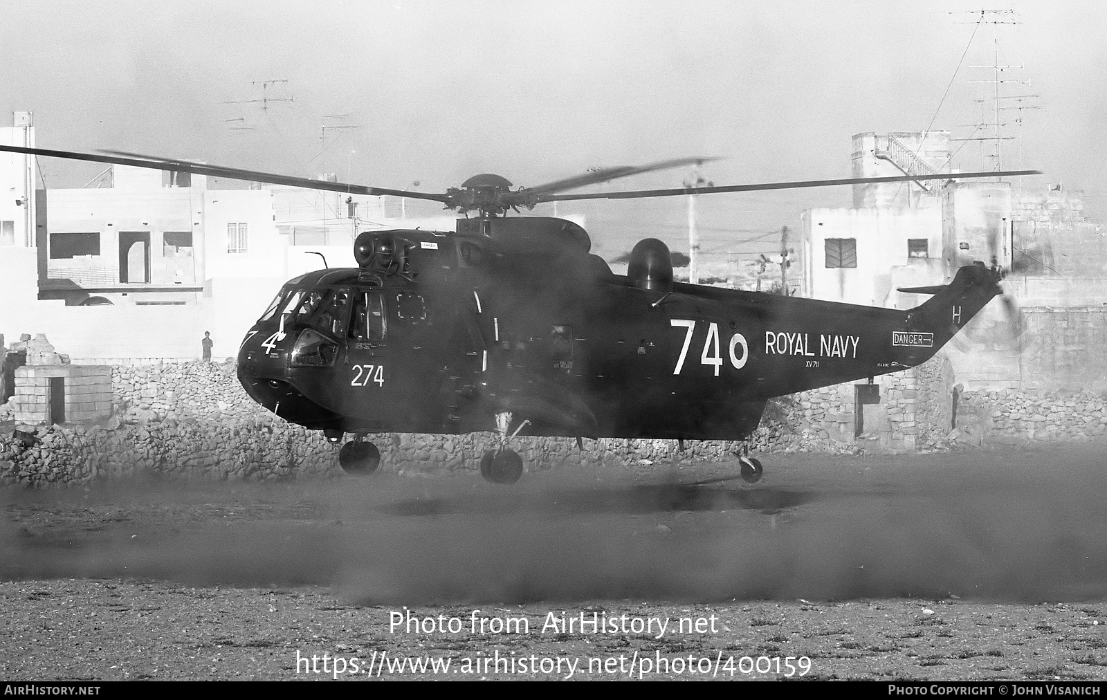 Aircraft Photo of XV711 | Westland WS-61 Sea King HAS1 | UK - Navy | AirHistory.net #400159