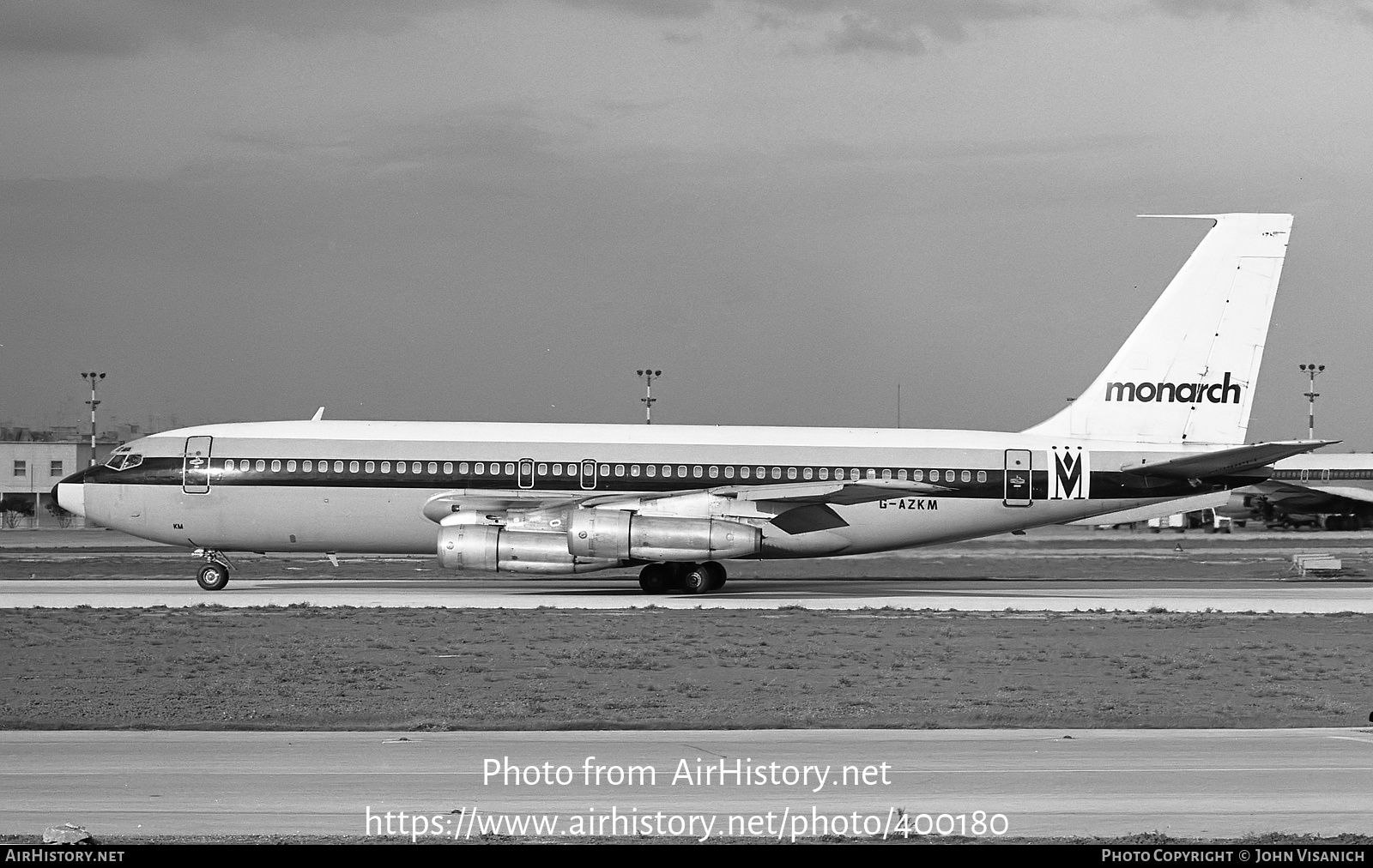 aircraft-photo-of-g-azkm-boeing-720-051b-monarch-airlines