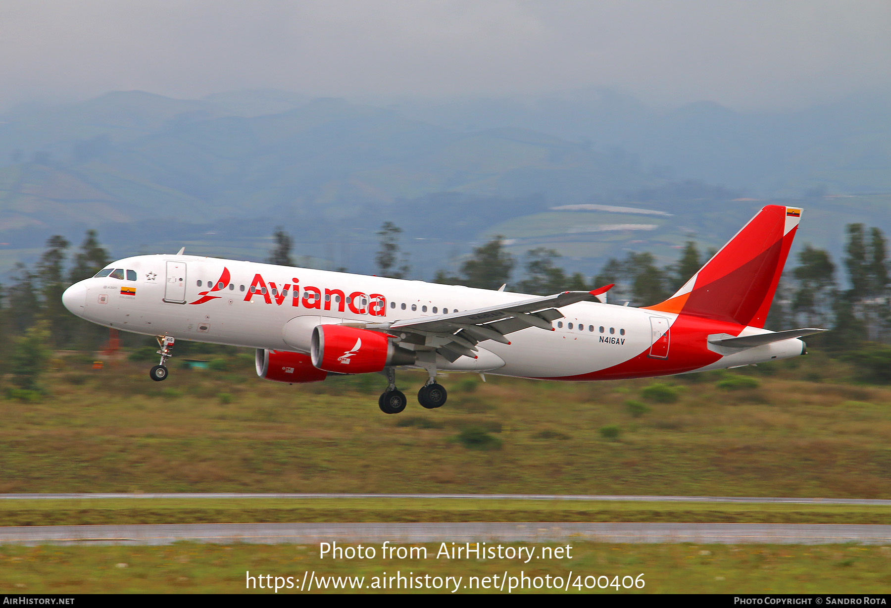 Aircraft Photo of N416AV | Airbus A320-214 | Avianca | AirHistory.net #400406