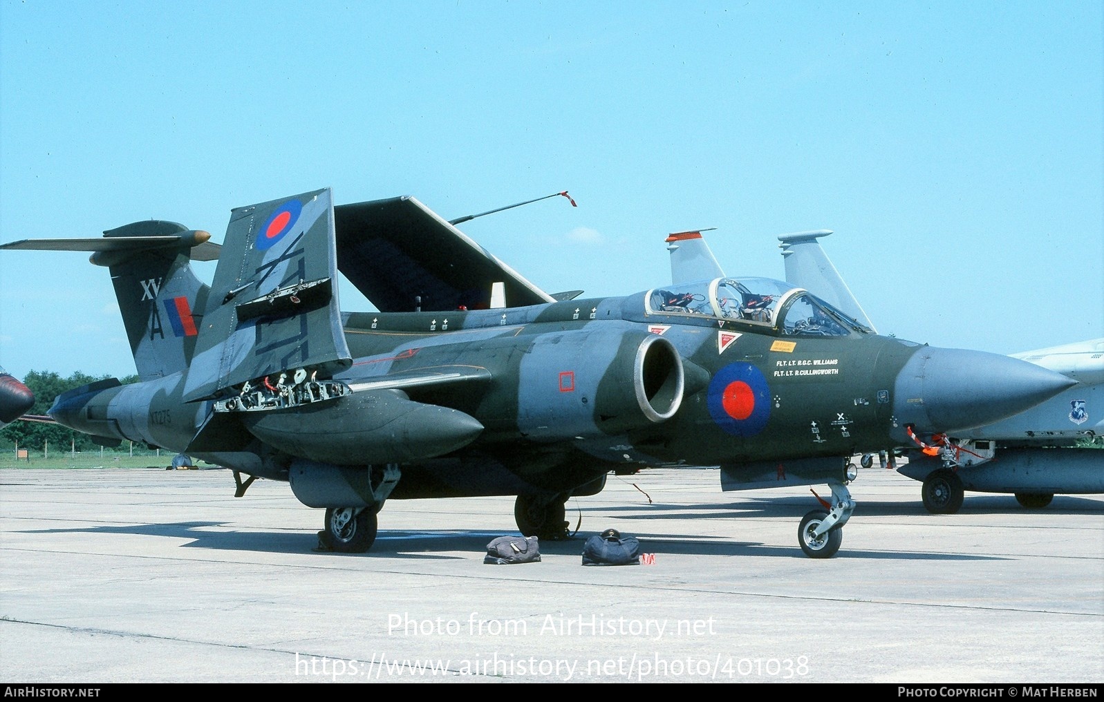 Aircraft Photo of XT275 | Hawker Siddeley Buccaneer S2B | UK - Air Force | AirHistory.net #401038