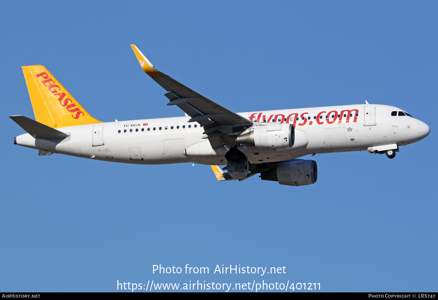 Aircraft Photo of TC-DCA | Airbus A320-214 | Pegasus Airlines | AirHistory.net #401211