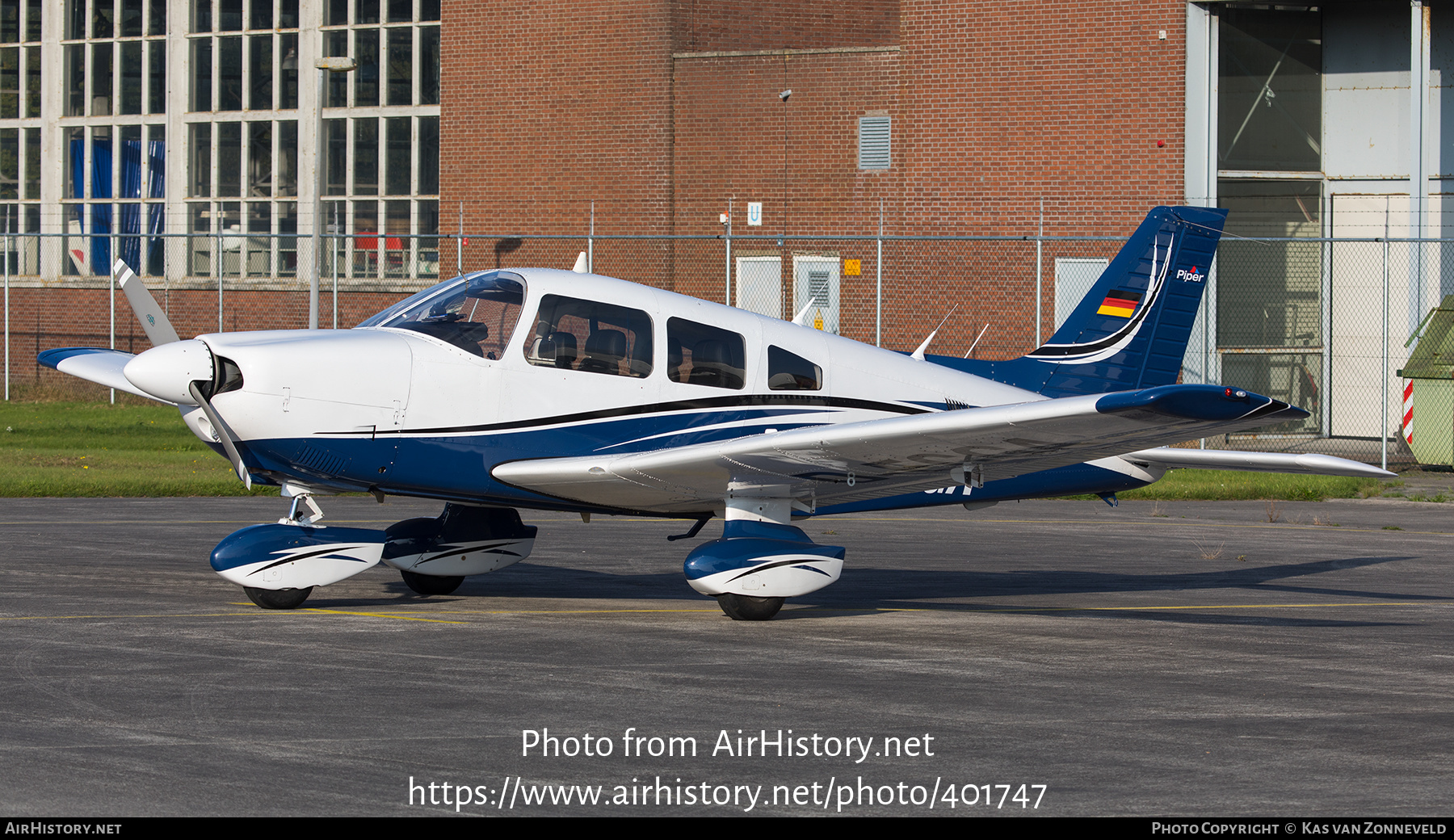 Aircraft Photo of D-ECGA | Piper PA-28-181 Archer II | AirHistory.net #401747