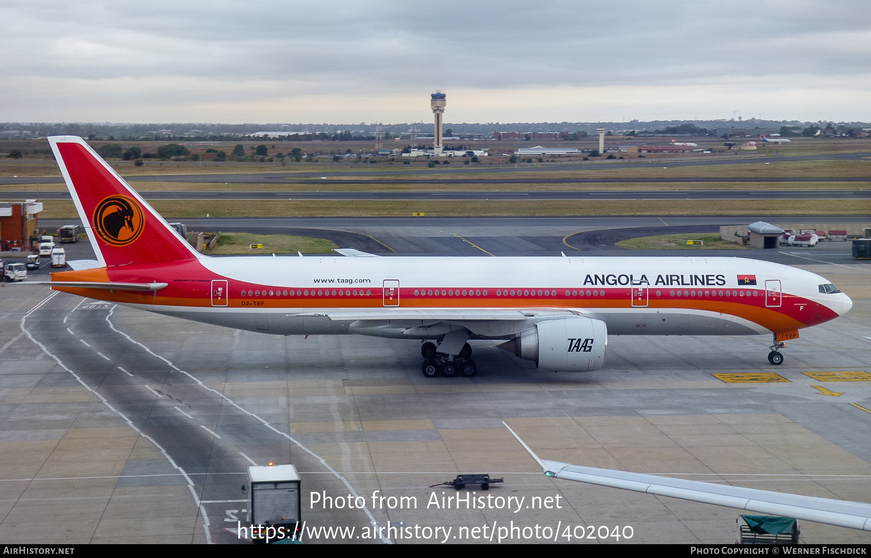 Aircraft Photo of D2-TEF | Boeing 777-2M2/ER | TAAG Angola Airlines - Linhas Aéreas de Angola | AirHistory.net #402040