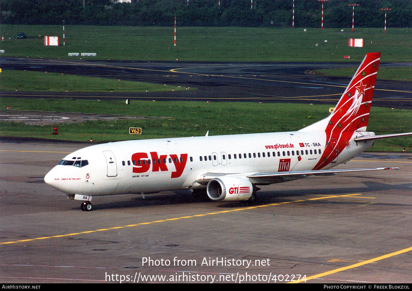 Aircraft Photo of TC-SKA | Boeing 737-4Y0 | Sky Airlines | AirHistory.net #402274