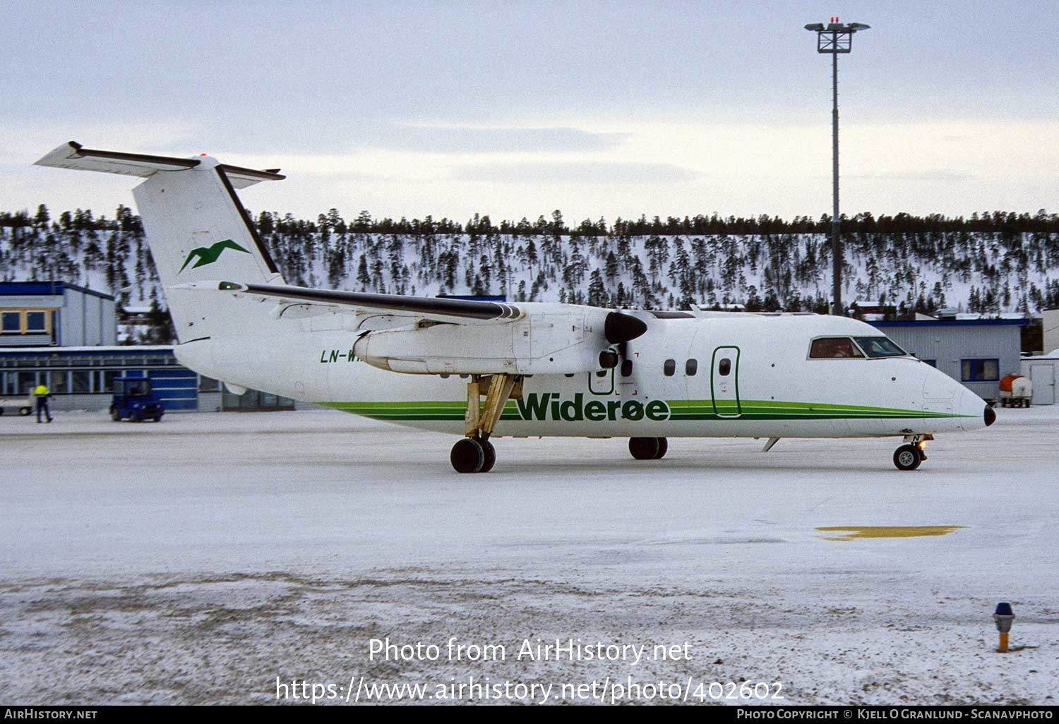 Aircraft Photo of LN-WIN | De Havilland Canada DHC-8-103 Dash 8 | Widerøe | AirHistory.net #402602