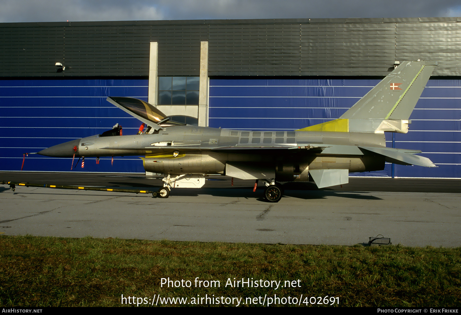 Aircraft Photo of E-598 | General Dynamics F-16A Fighting Falcon | Denmark - Air Force | AirHistory.net #402691