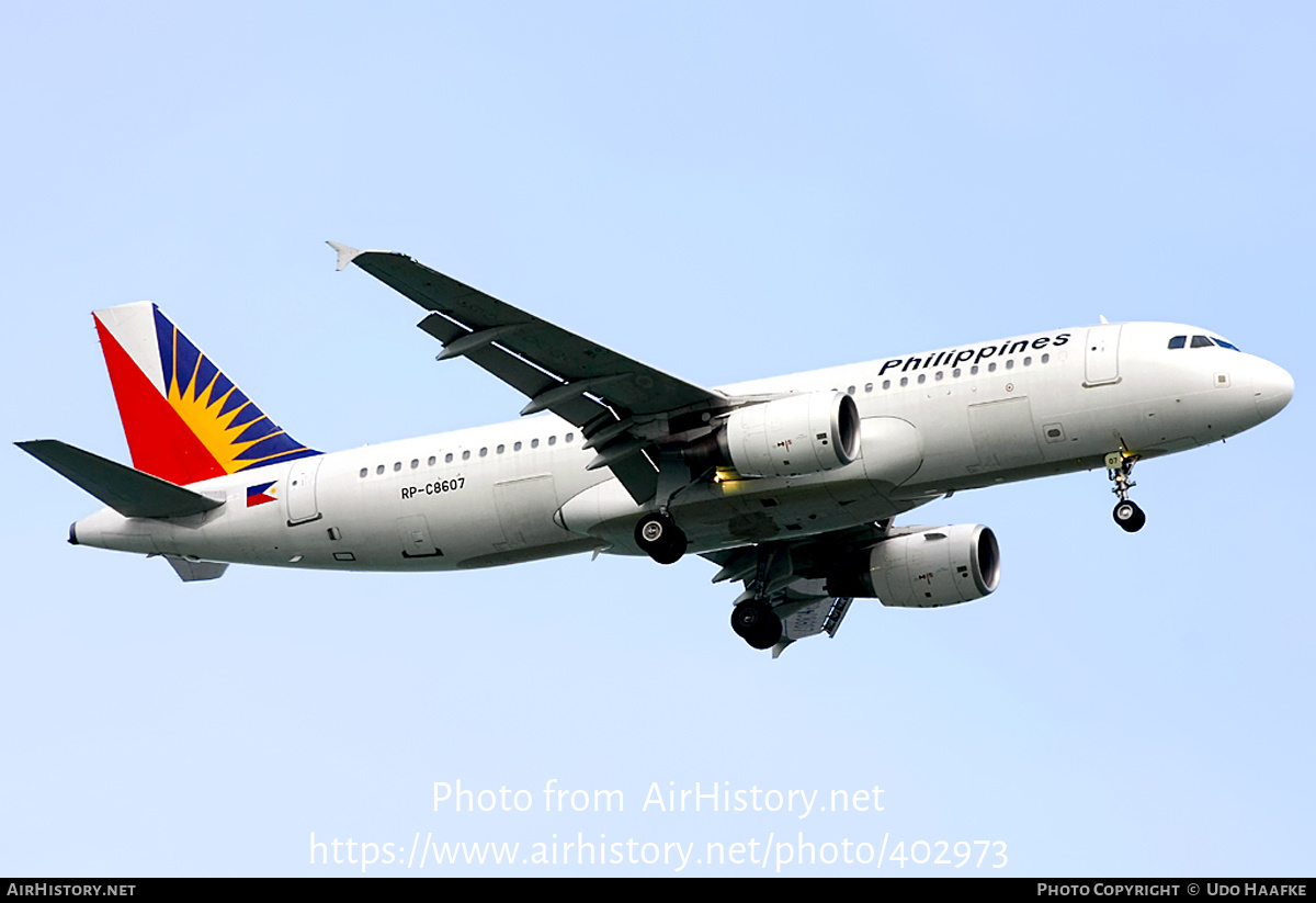 Aircraft Photo of RP-C8607 | Airbus A320-214 | Philippine Airlines | AirHistory.net #402973