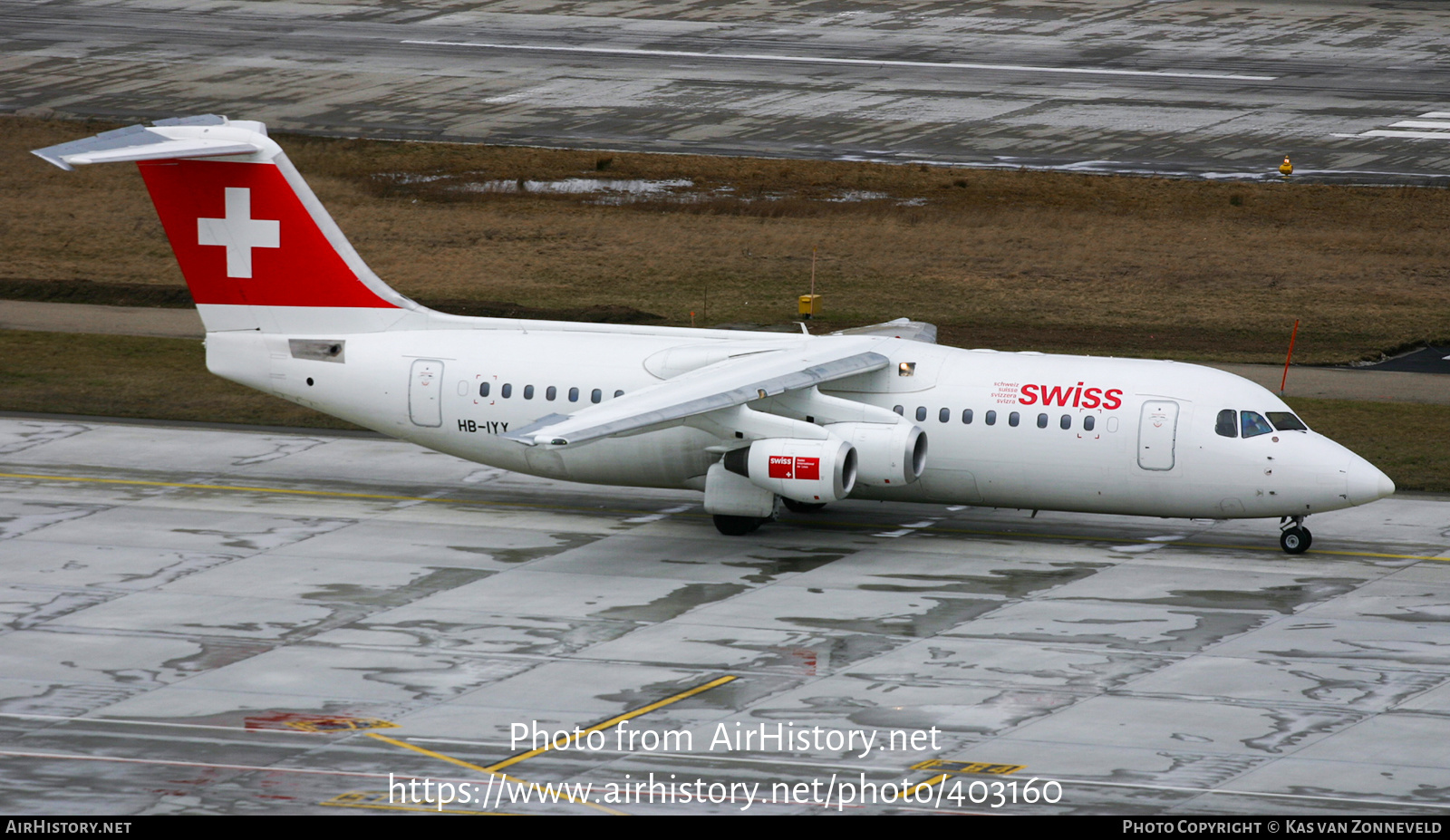 Aircraft Photo of HB-IYY | British Aerospace Avro 146-RJ100 | Swiss International Air Lines | AirHistory.net #403160