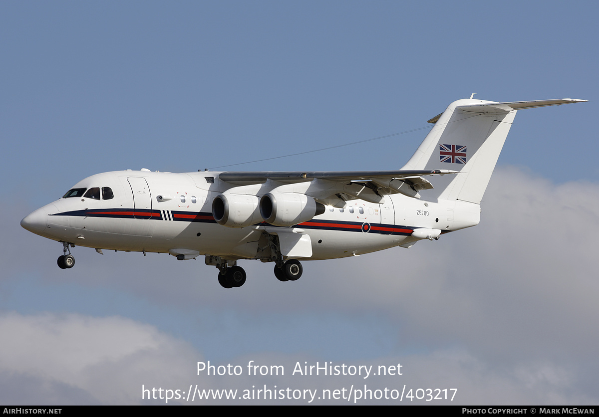 Aircraft Photo of ZE700 | British Aerospace BAe-146 CC.2 | UK - Air Force | AirHistory.net #403217