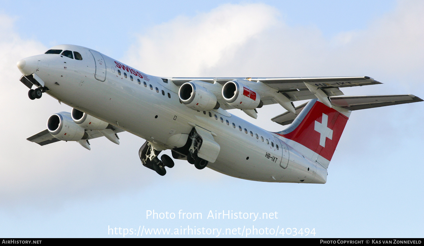 Aircraft Photo of HB-IXT | British Aerospace Avro 146-RJ100 | Swiss International Air Lines | AirHistory.net #403494