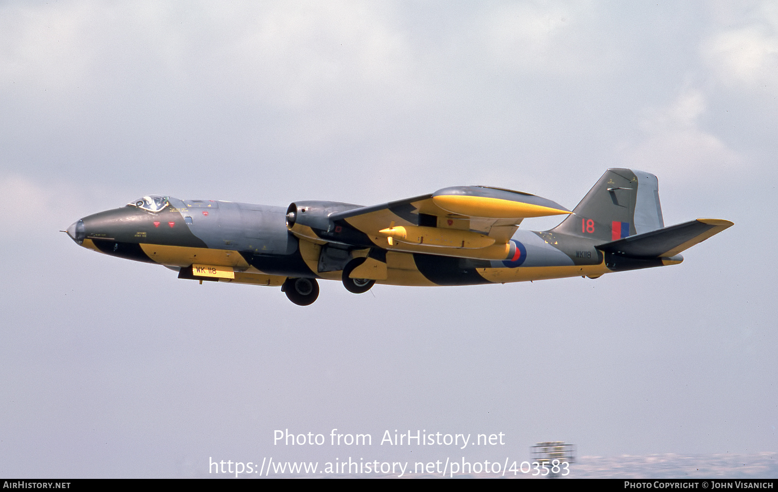 Aircraft Photo of WK118 | English Electric Canberra TT18 | UK - Air Force | AirHistory.net #403583