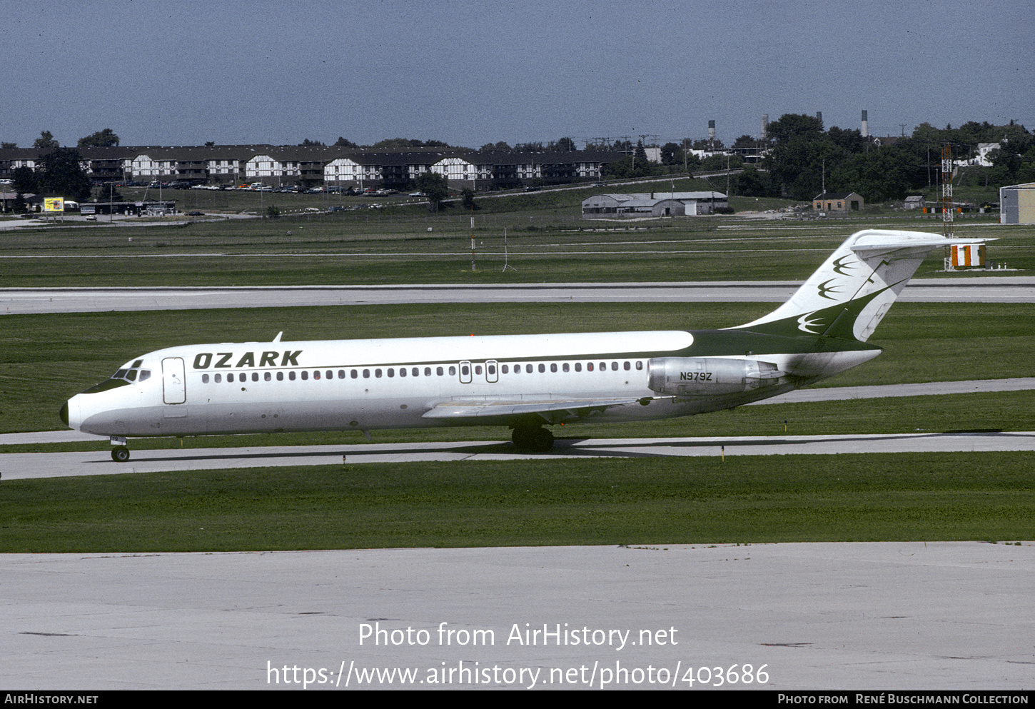 Aircraft Photo of N979Z | McDonnell Douglas DC-9-31 | Ozark Air Lines | AirHistory.net #403686