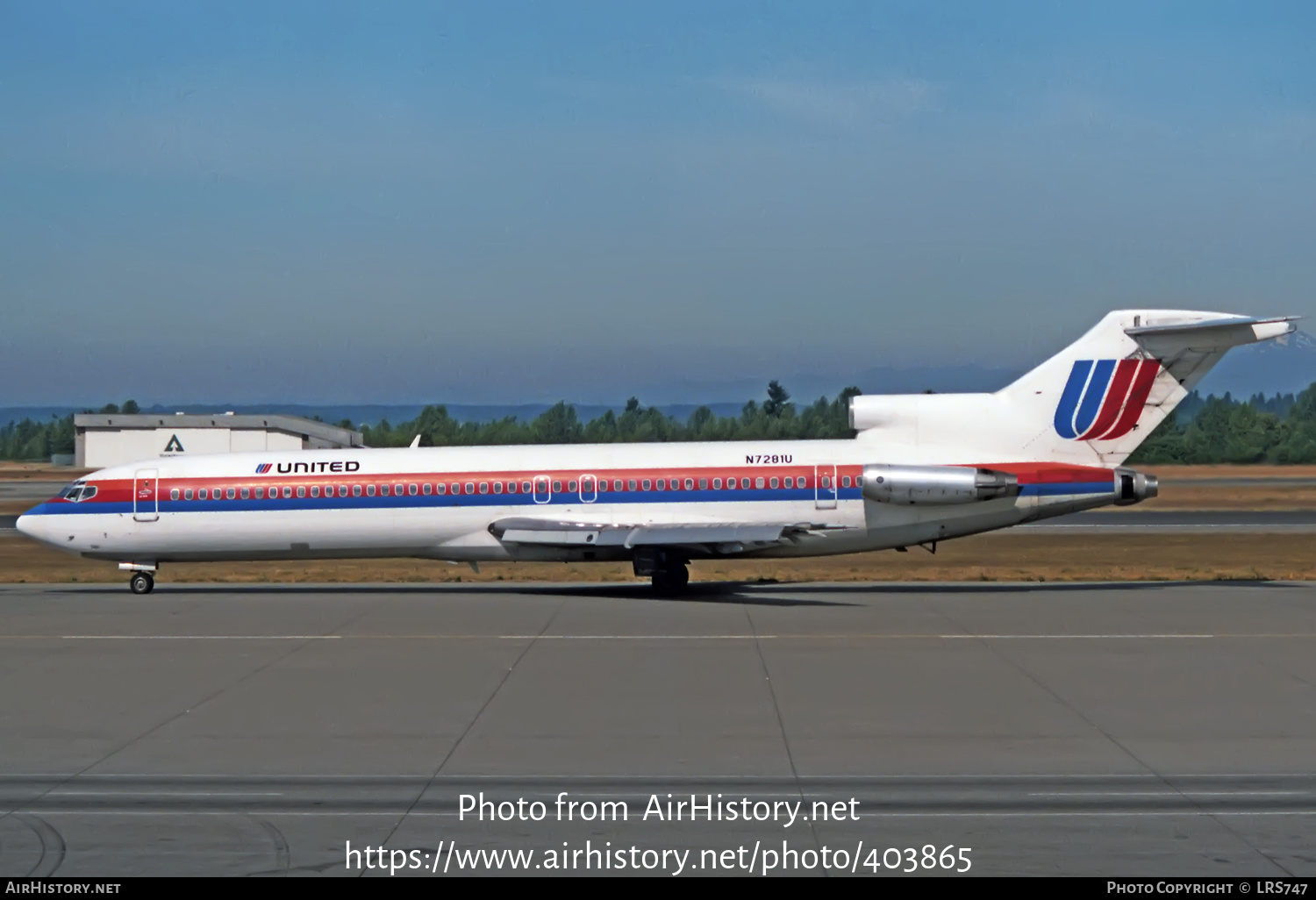 Aircraft Photo of N7281U | Boeing 727-222/Adv | United Airlines | AirHistory.net #403865