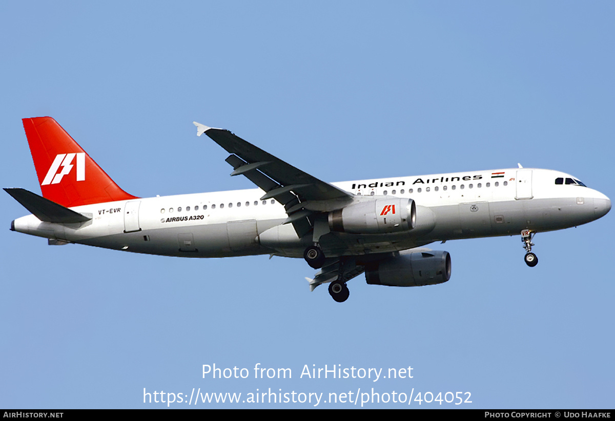 Aircraft Photo of VT-EVR | Airbus A320-231 | Indian Airlines | AirHistory.net #404052