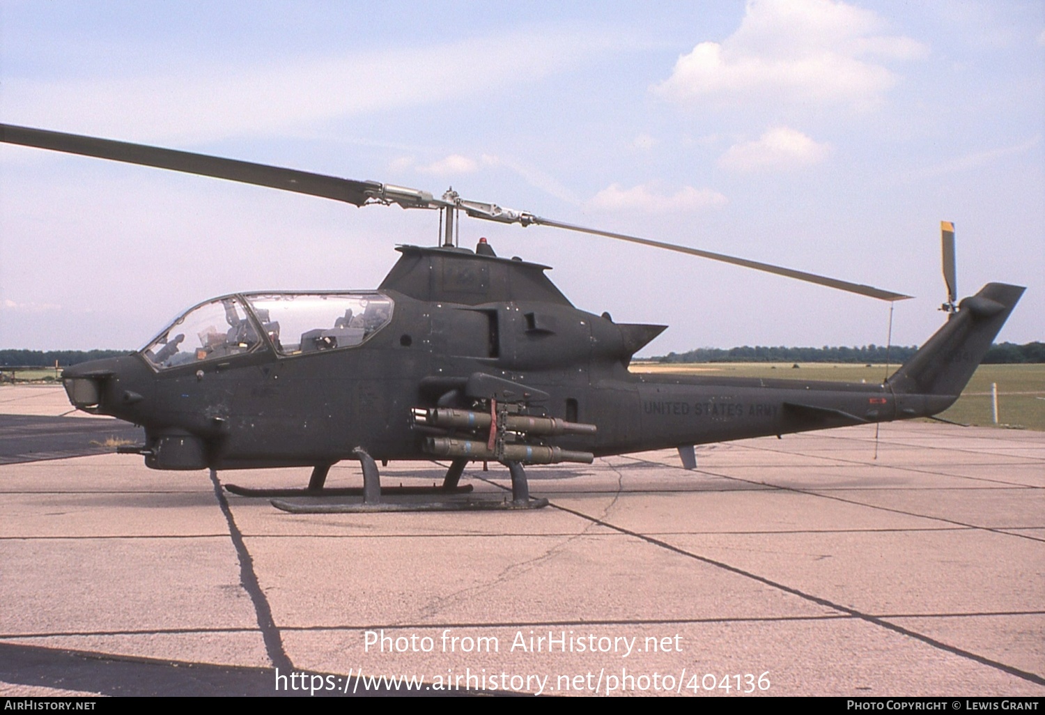 Aircraft Photo of 70-15941 / 15941 | Bell AH-1S Cobra (209) | USA - Army | AirHistory.net #404136