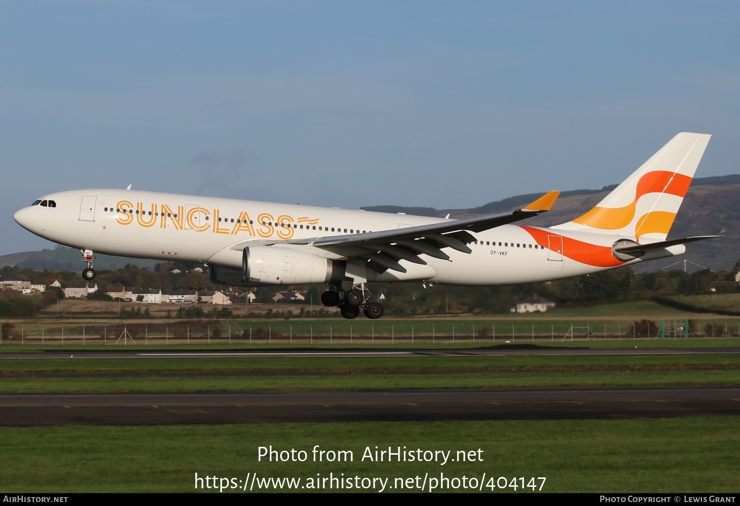 Aircraft Photo of OY-VKF | Airbus A330-243 | Sunclass Airlines | AirHistory.net #404147