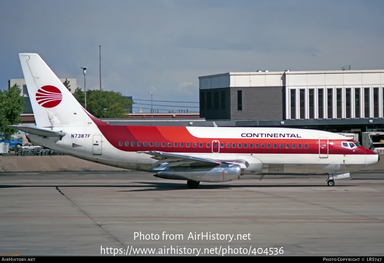 Aircraft Photo of N7387F | Boeing 737-214 | Continental Airlines | AirHistory.net #404536