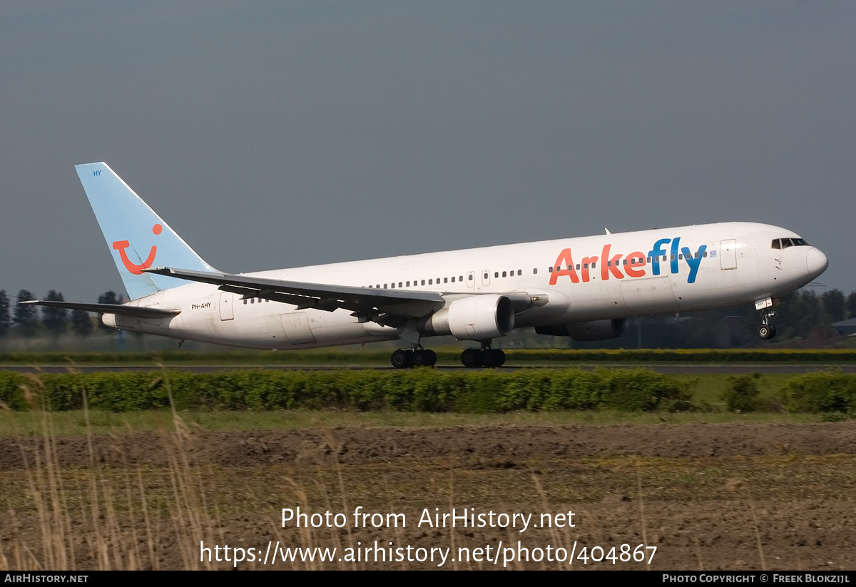 Aircraft Photo of PH-AHY | Boeing 767-383/ER | ArkeFly | AirHistory.net #404867