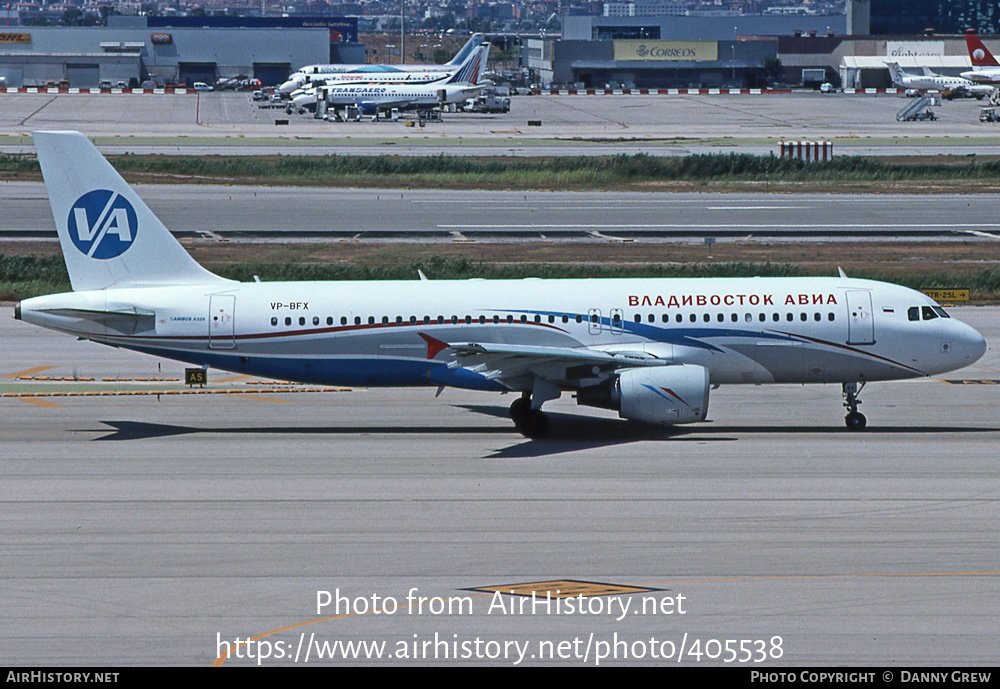 Aircraft Photo of VP-BFX | Airbus A320-214 | Vladivostok Air | AirHistory.net #405538