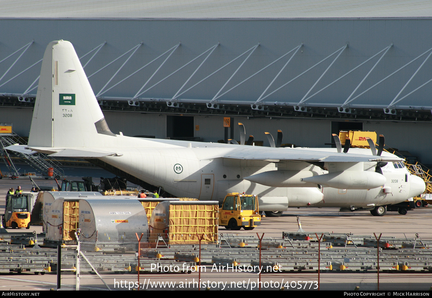 Aircraft Photo of 3208 | Lockheed Martin KC-130J Hercules | Saudi Arabia - Air Force | AirHistory.net #405773