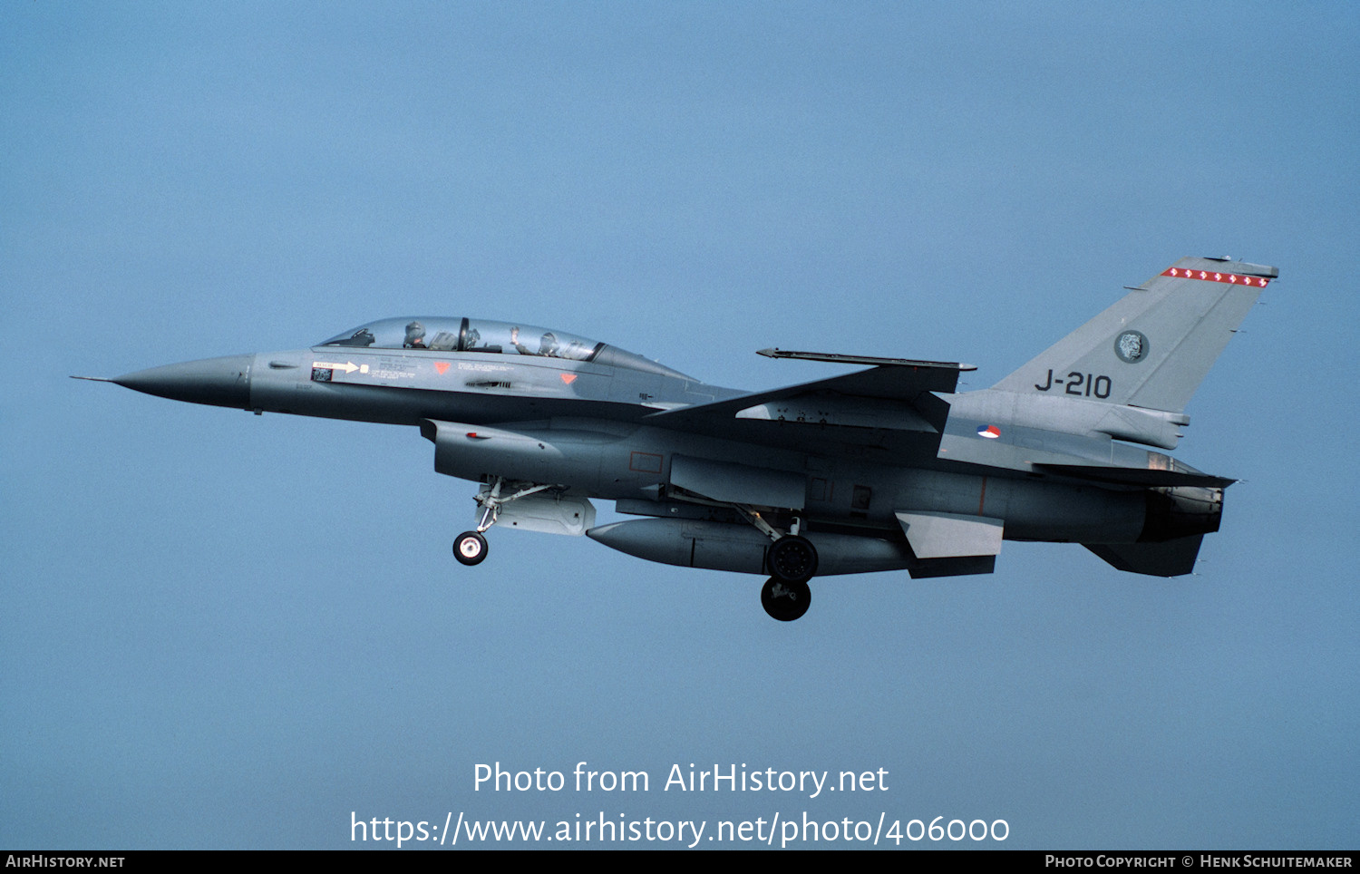 Aircraft Photo of J-210 | General Dynamics F-16B Fighting Falcon | Netherlands - Air Force | AirHistory.net #406000