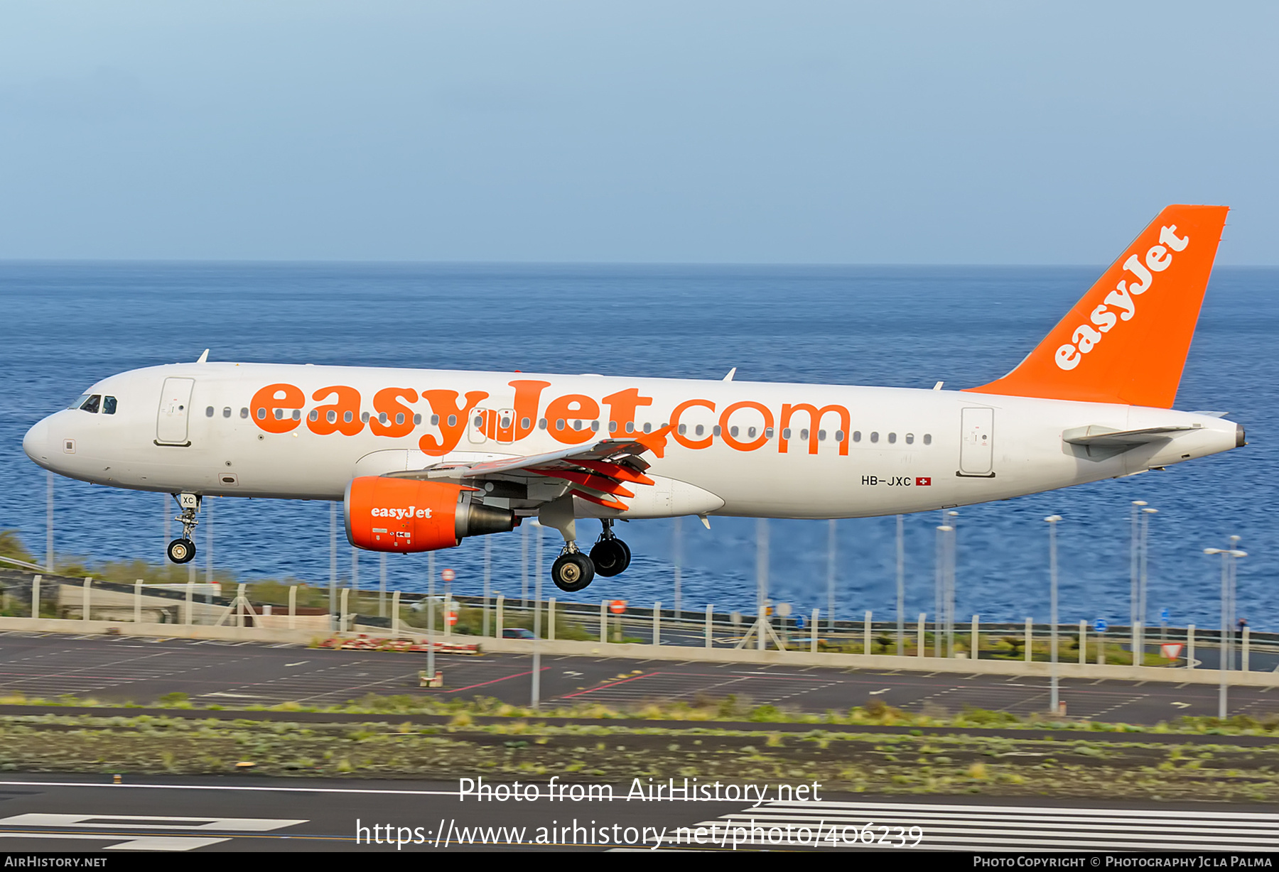 Aircraft Photo of HB-JXC | Airbus A320-214 | EasyJet | AirHistory.net #406239