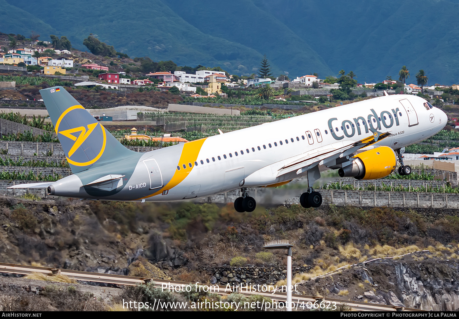 Aircraft Photo of D-AICD | Airbus A320-212 | Condor Flugdienst | AirHistory.net #406623