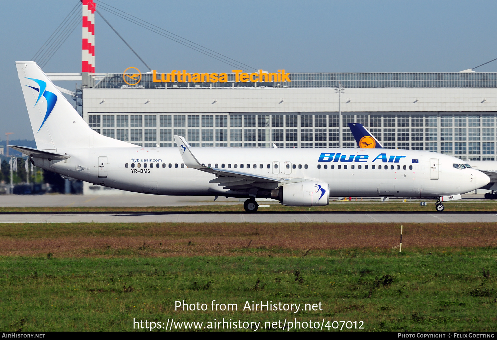 Aircraft Photo of YR-BMS | Boeing 737-8Q8 | Blue Air | AirHistory.net #407012