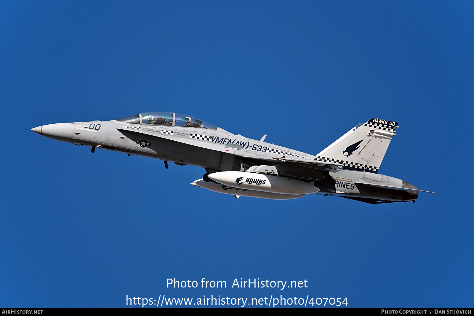 Aircraft Photo of 164957 | McDonnell Douglas F/A-18D Hornet | USA - Marines | AirHistory.net #407054