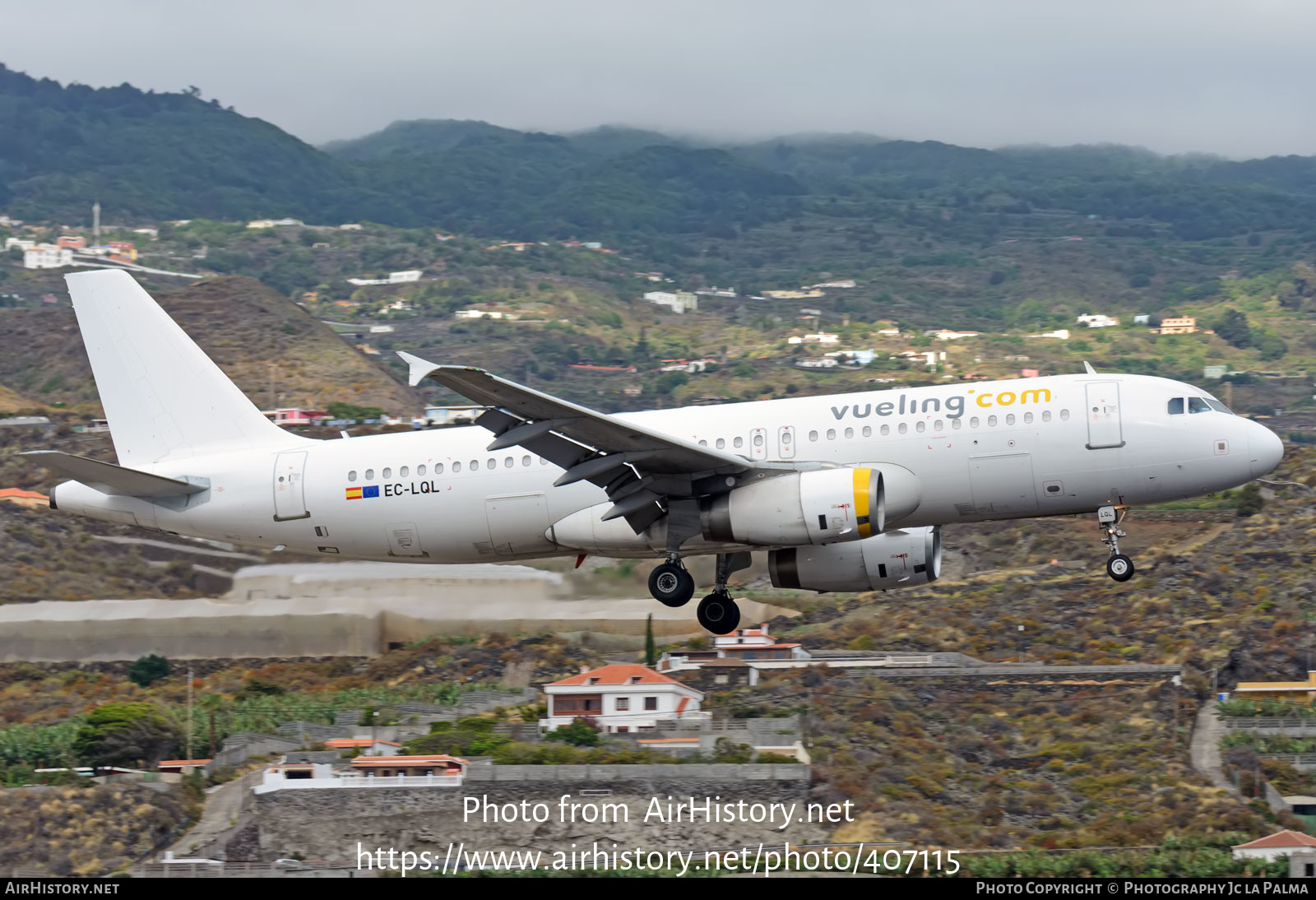 Aircraft Photo of EC-LQL | Airbus A320-232 | Vueling Airlines | AirHistory.net #407115