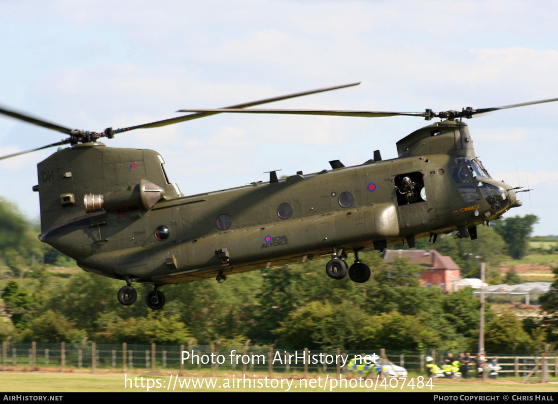 Aircraft Photo of ZD984 | Boeing Chinook HC2 (352) | UK - Air Force | AirHistory.net #407484