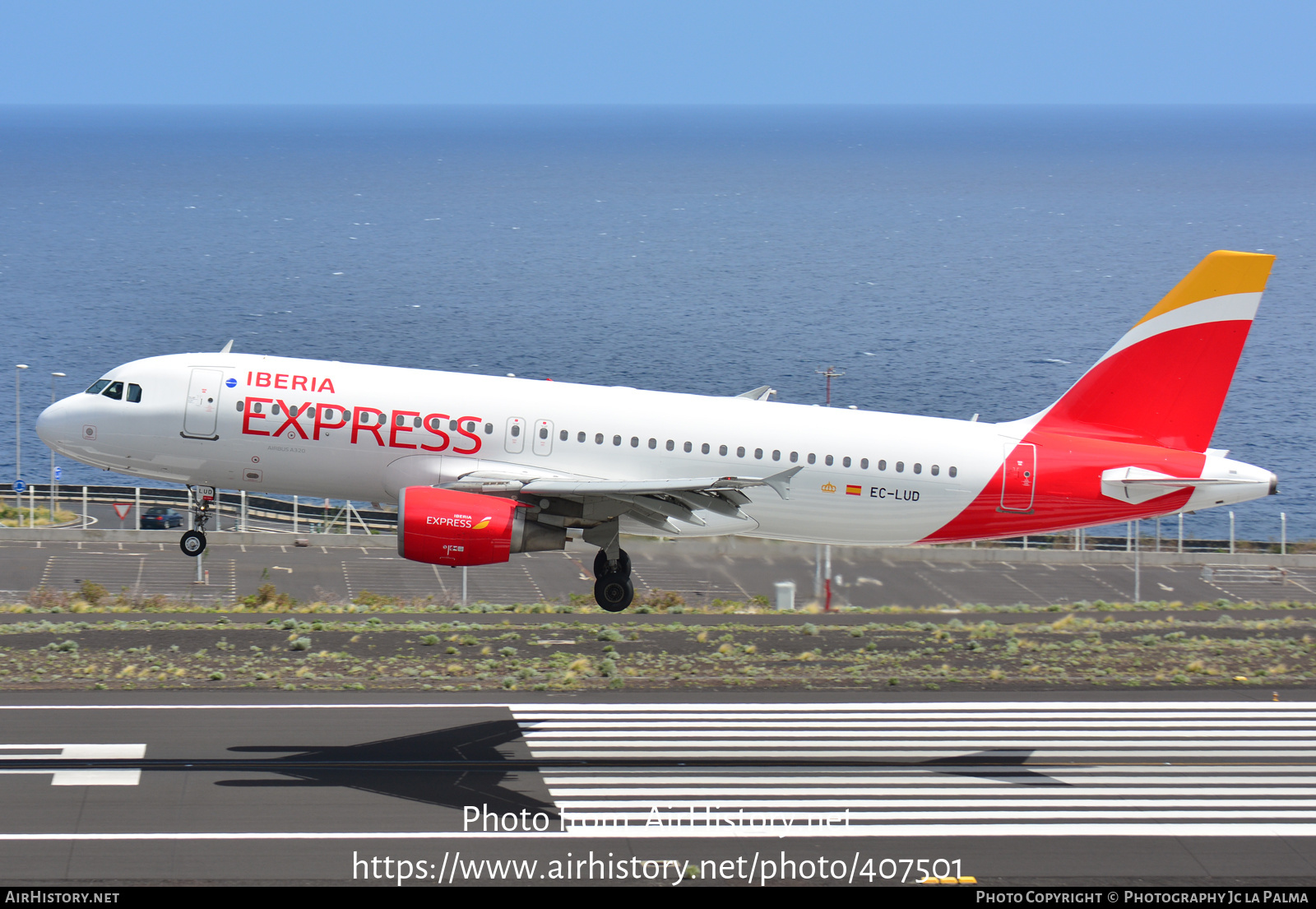 Aircraft Photo of EC-LUD | Airbus A320-214 | Iberia Express | AirHistory.net #407501