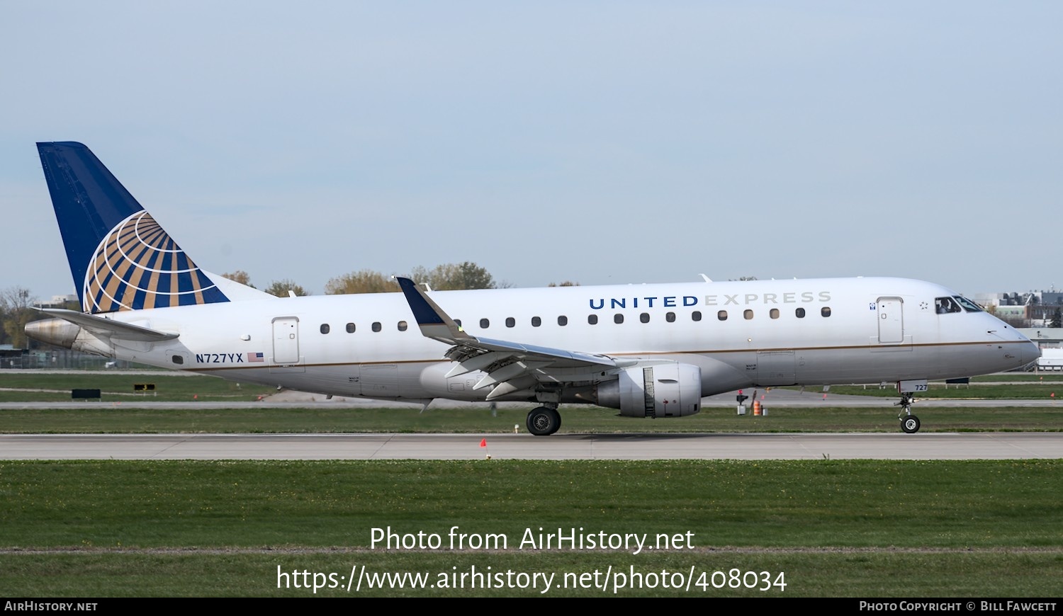 Aircraft Photo of N727YX | Embraer 175LR (ERJ-170-200LR) | United Express | AirHistory.net #408034