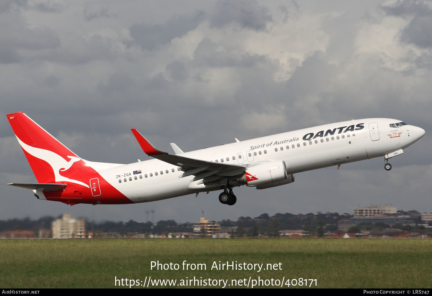 Aircraft Photo of ZK-ZQA | Boeing 737-838 | Qantas | AirHistory.net #408171