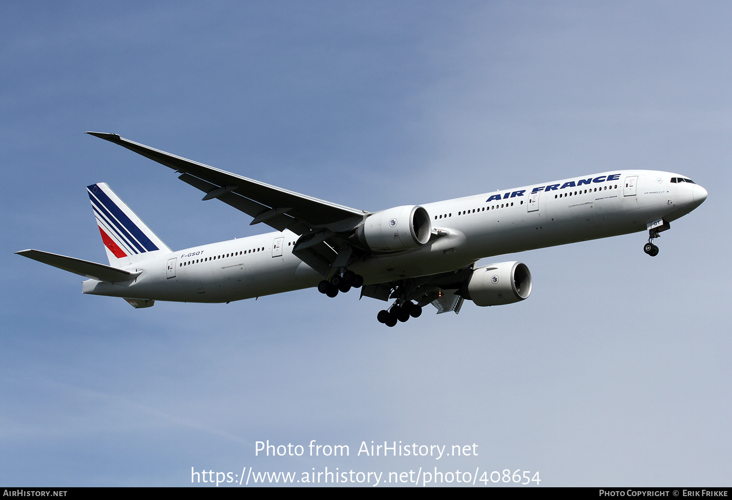 Aircraft Photo of F-GSQT | Boeing 777-328/ER | Air France | AirHistory.net #408654