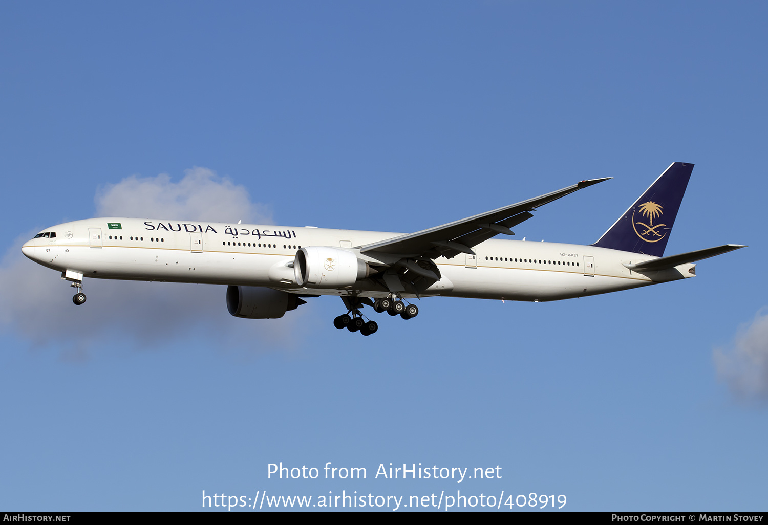 Aircraft Photo of HZ-AK37 | Boeing 777-300/ER | Saudia - Saudi Arabian Airlines | AirHistory.net #408919