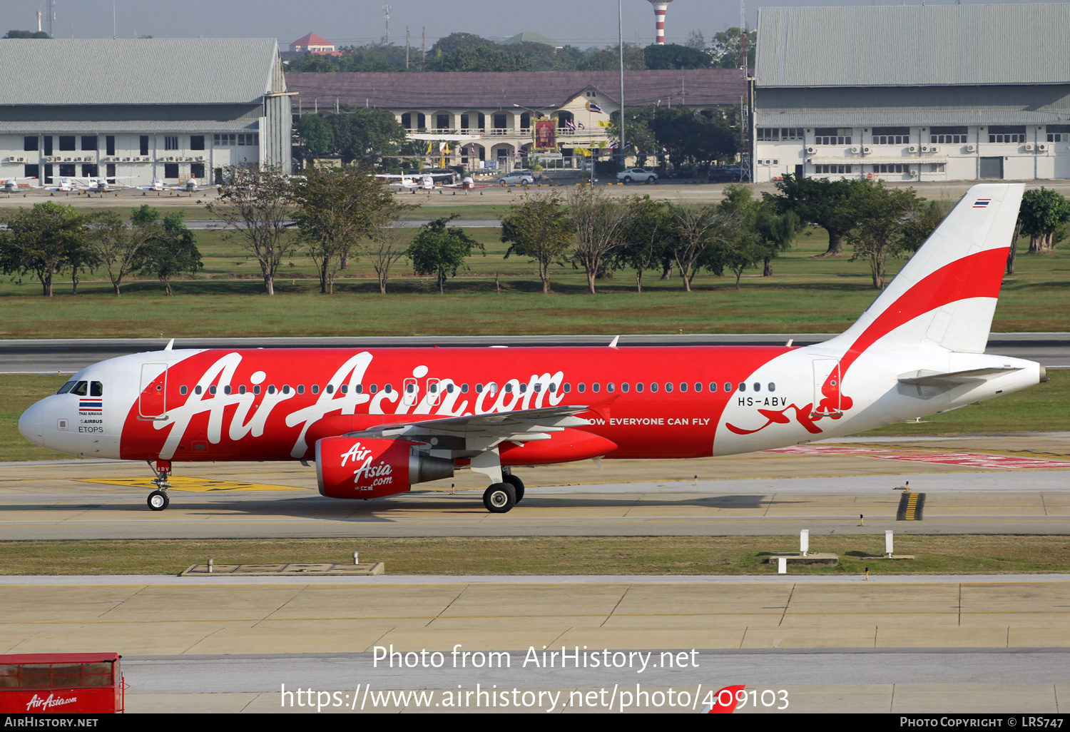 Aircraft Photo of HS-ABV | Airbus A320-216 | AirAsia | AirHistory.net #409103