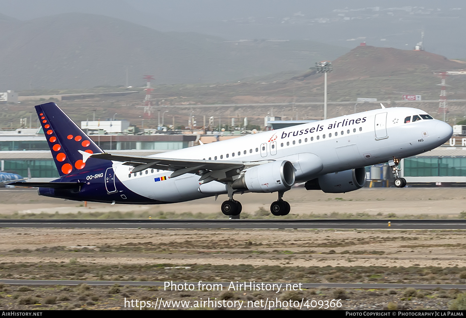 Aircraft Photo of OO-SNG | Airbus A320-214 | Brussels Airlines | AirHistory.net #409366