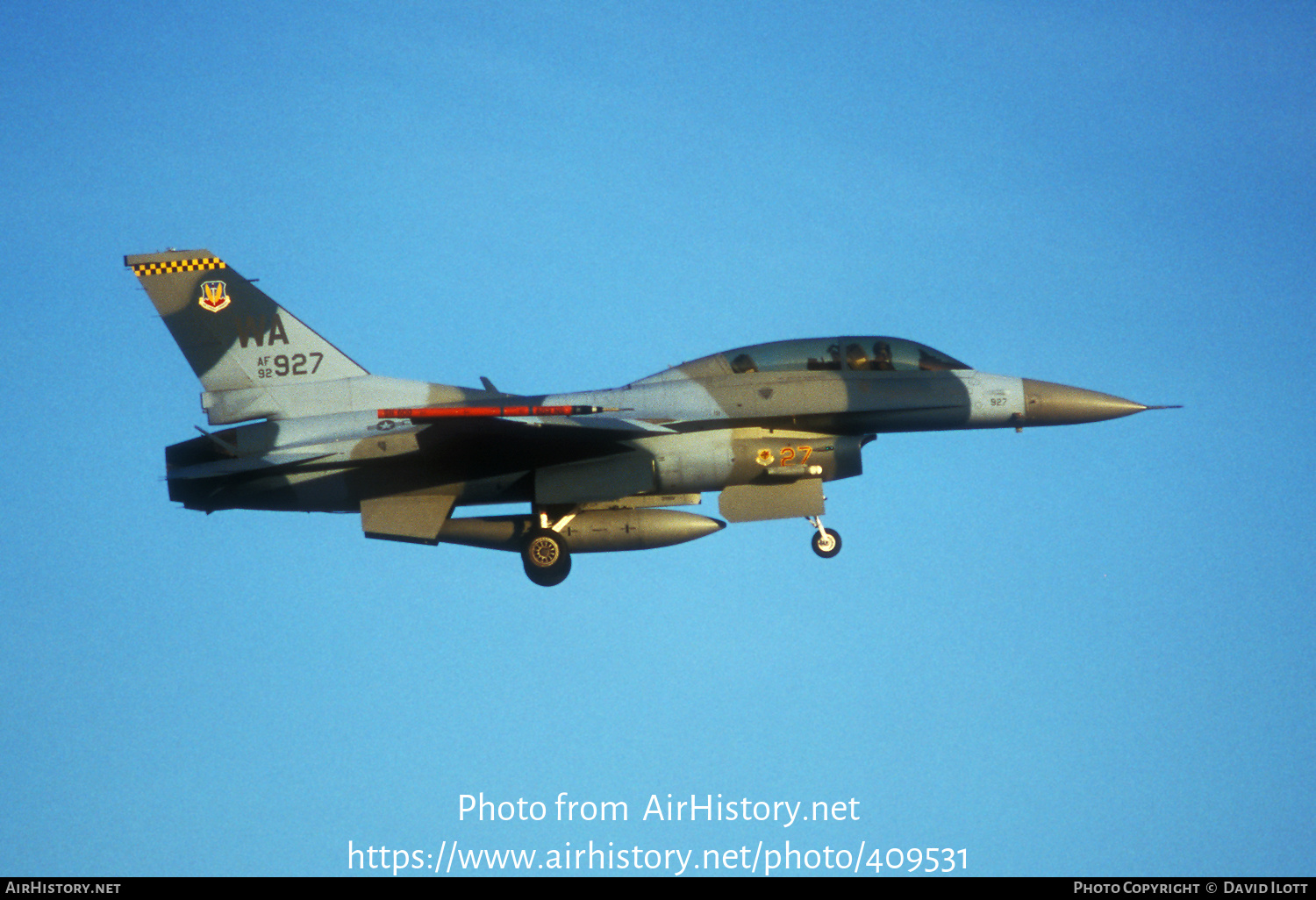 Aircraft Photo of 92-3927 / AF92-927 | General Dynamics F-16C Fighting Falcon | USA - Air Force | AirHistory.net #409531