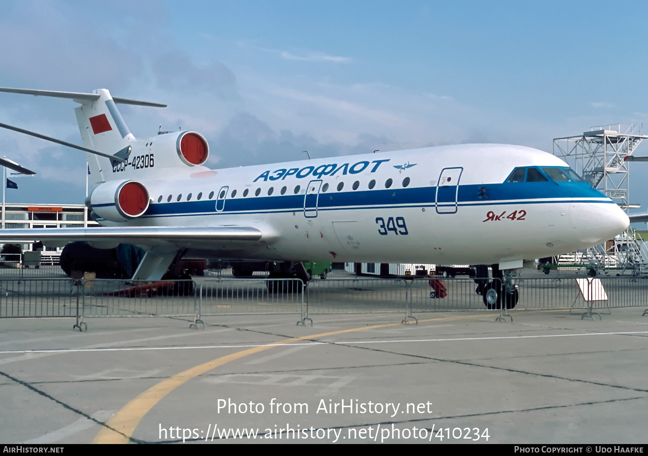 Aircraft Photo of CCCP-42306 | Yakovlev Yak-42 | Aeroflot | AirHistory.net #410234