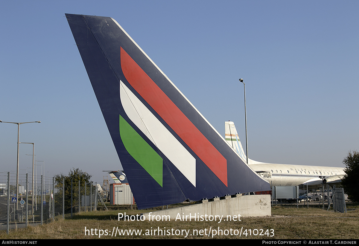 Aircraft Photo of HA-LHB | Boeing 767-27G/ER | Malév - Hungarian Airlines | AirHistory.net #410243