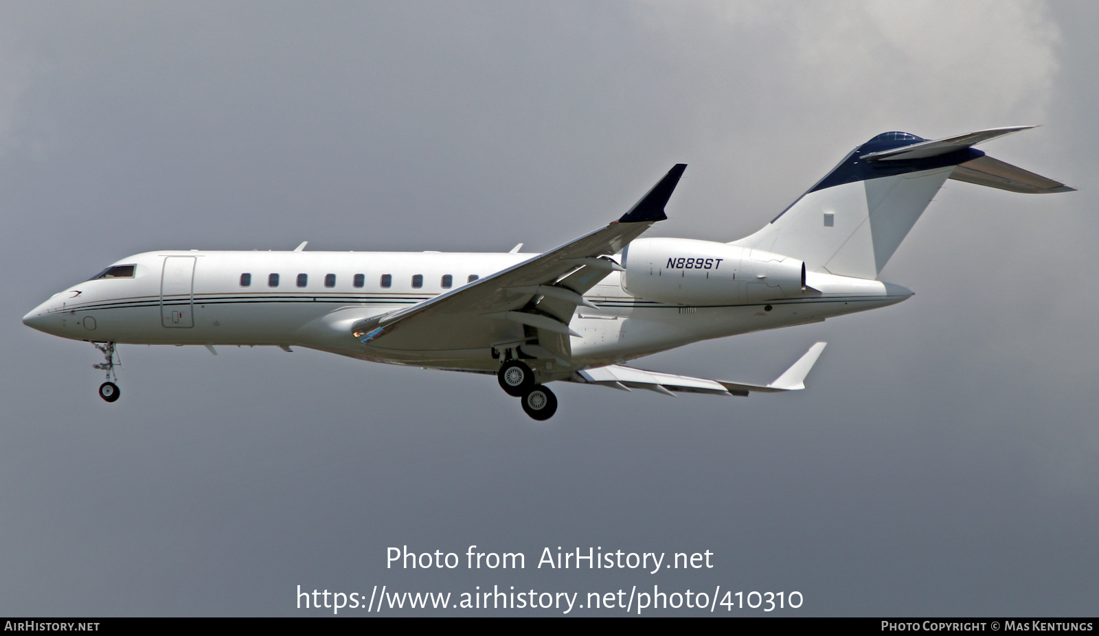 Aircraft Photo of N889ST | Bombardier Global 5000 (BD-700-1A11) | AirHistory.net #410310